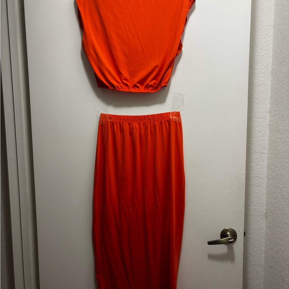 Vibrant Orange Two-Piece Set – NWOT Sleeveless Top & Long Skirt – Size Small